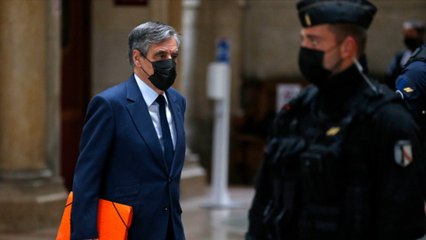 Emplois fictifs: l’ex-Premier ministre François Fillon condamné en appel à un an de prison ferme