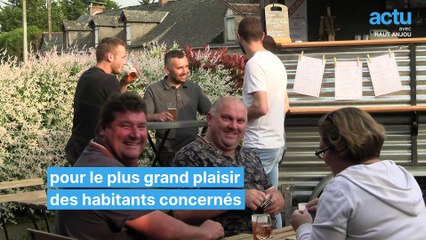 Avec son bistrot ambulant, il ambiance les communes rurales