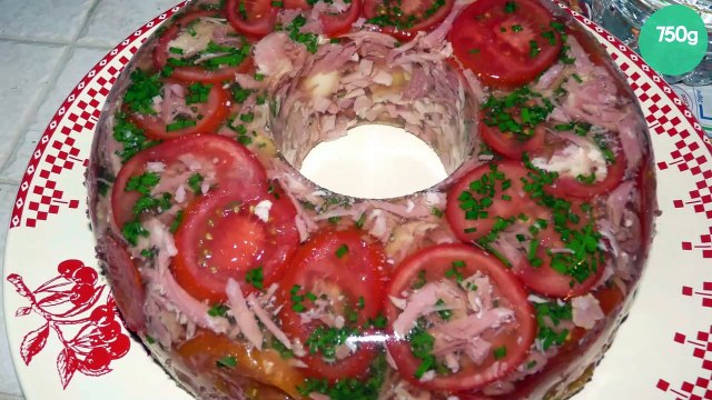 Gâteau d'œufs en gelée au jambon