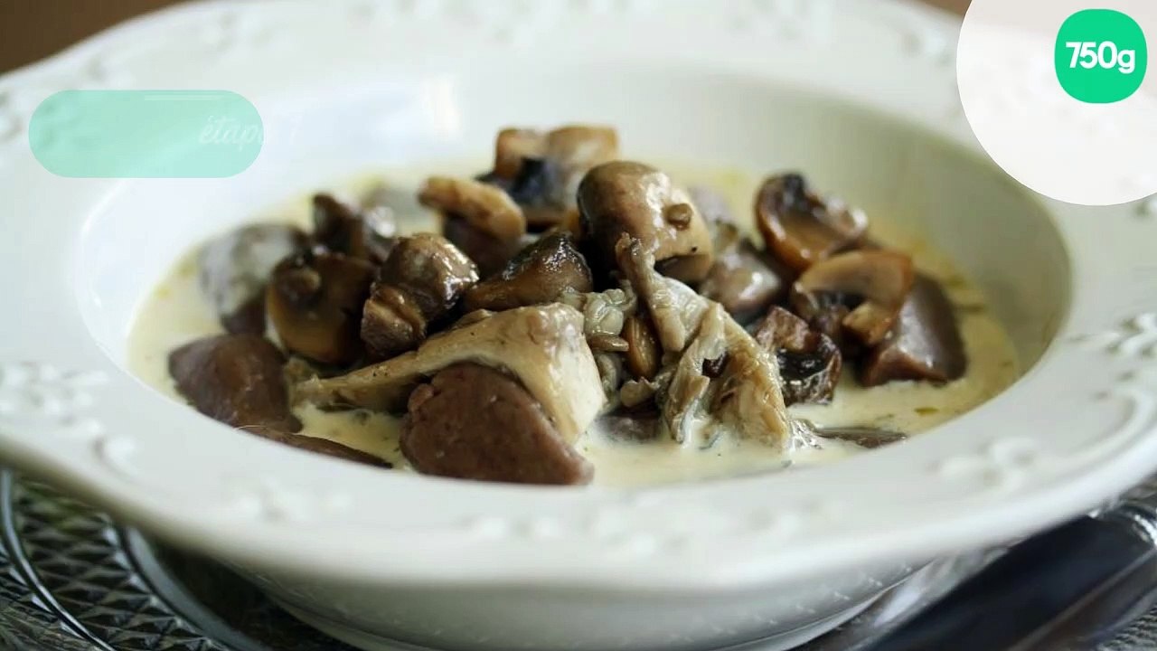 Gnocchis aux Marrons, pleurotes et bouillon crémé au roquefort