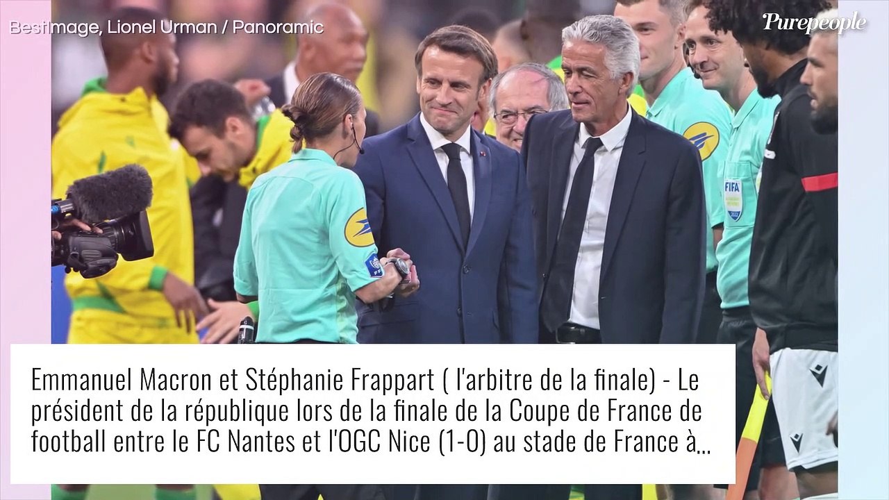 Emmanuel Macron complice avec son frère et sosi...