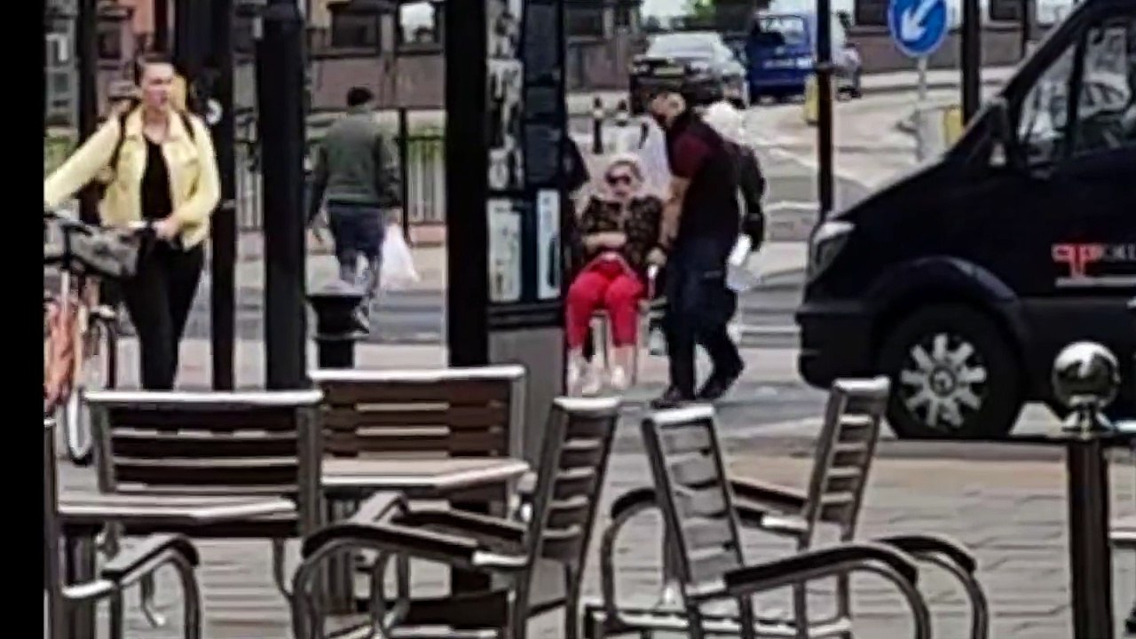 Doncaster cafe rallying together to help an elderly woman whose ankle gave way on the crossing outside