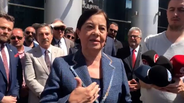 CHP'li vekil kendisine Ahlaksız kadın diyen müdür hakkında suç duyurusunda bulundu