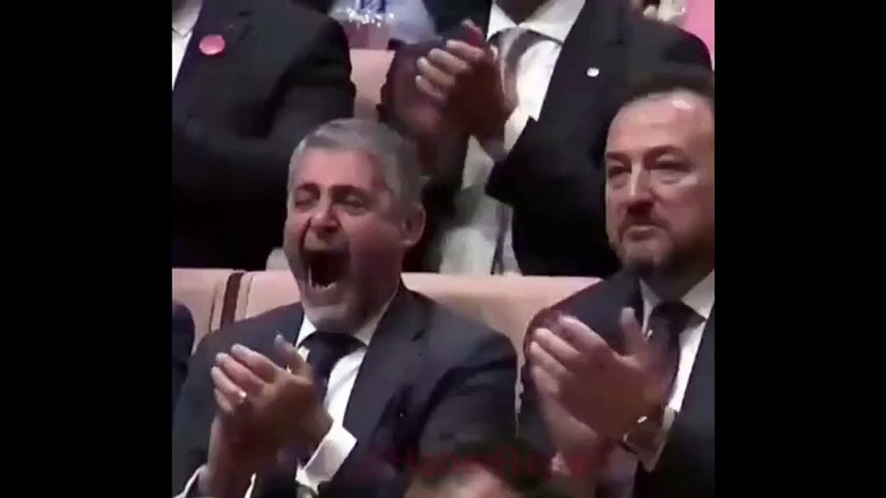 Erdoğan konuştu Nebati esnedi!