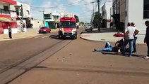 Motociclista fica ferido em forte colisão contra Fiorino no Bairro Cascavel Velho