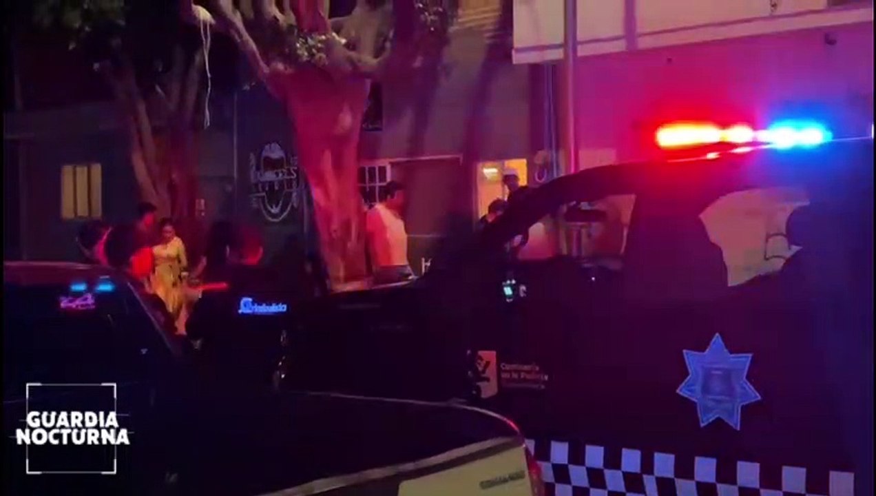 Afuera de su domicilio y frente a su familia  un hombre fue agredido a balazos en Guadalajara