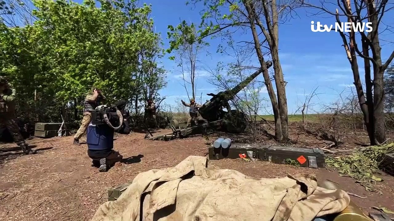 Ukraine fighters hold off Russian forces