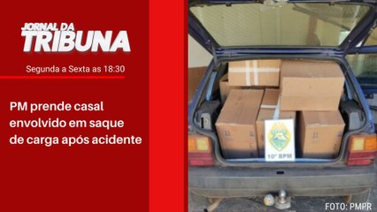 PM prende casal envolvido em saque de carga após acidente