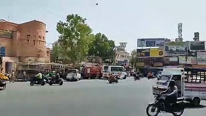 उपद्रव के बाद पटरी पर लौटने लगी जिंदगी, में देखें कैसे हैं हालात