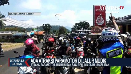 Atraksi Paramotor Jadi Hiburan Bagi Pemudik Di Jalur Selatan