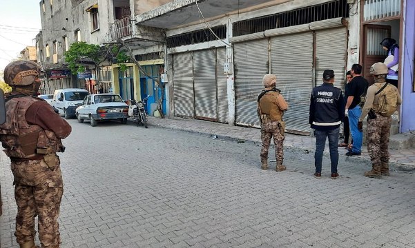 Osmaniye’de uyuşturucu satıcılarına ‘şafak’ operasyonu