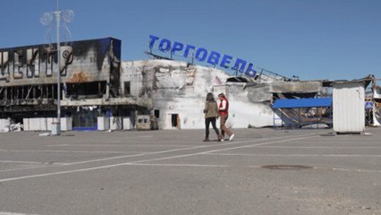 Displaced Ukrainians return as Russian forces retreat