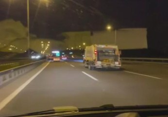 OTOYOLDA ÇÖP KAMYONUNUN ŞAŞKINA ÇEVİREN YOLCULUĞU