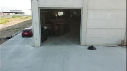 Son dakika... Kaçak sigara tesisine düzenlenen operasyonda 12 kişi yakalandı