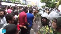 استقالة رئيس وزراء سريلانكا بعد احتجاجات وأعمال عنف