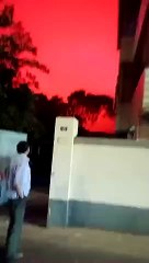 China registra céu vermelho e moradores se surpreendem com fenômeno