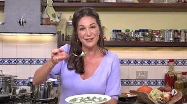 Cotto e mangiato, puntata di oggi ricetta risotto agli spinaci con mozzarella di bufala campana del