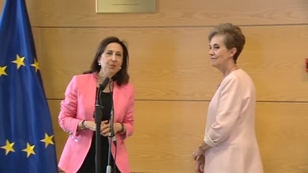 Destituida la directora del CNI