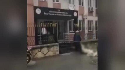 Mersin'de Hayvanları Ölen Çiftçiden Protesto