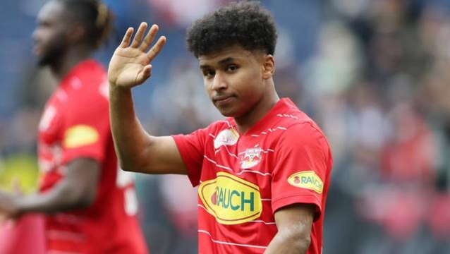 Borussia Dortmund, Haaland'ın yerini hemen doldurdu! Karim Adeyemi resmi imzayı attı