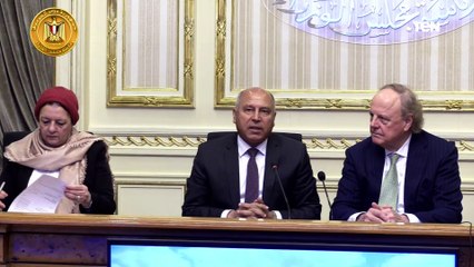 توقيع اتفاقية بناء وإدارة وتشغيل محطة حاويات «تحيا مصر1» بميناء دمياط