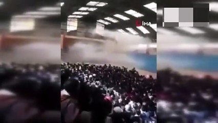 Üniversitede izdiham! 4 ölü, 70 yaralı