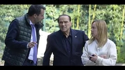 Download Video: Centrodestra, il vertice tra Meloni, Salvini e Berlusconi può aspett@re ancora