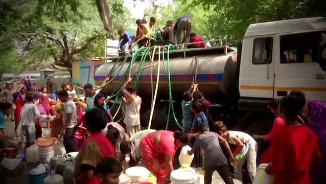 Dangerous heat wave brings water shortages and power outages to India