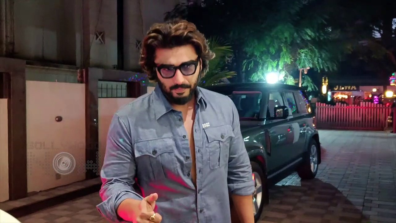 Wow! Arjun Kapoor's Extreme Transformation, Flaunts Abs  | Hrithik, Ranveer React