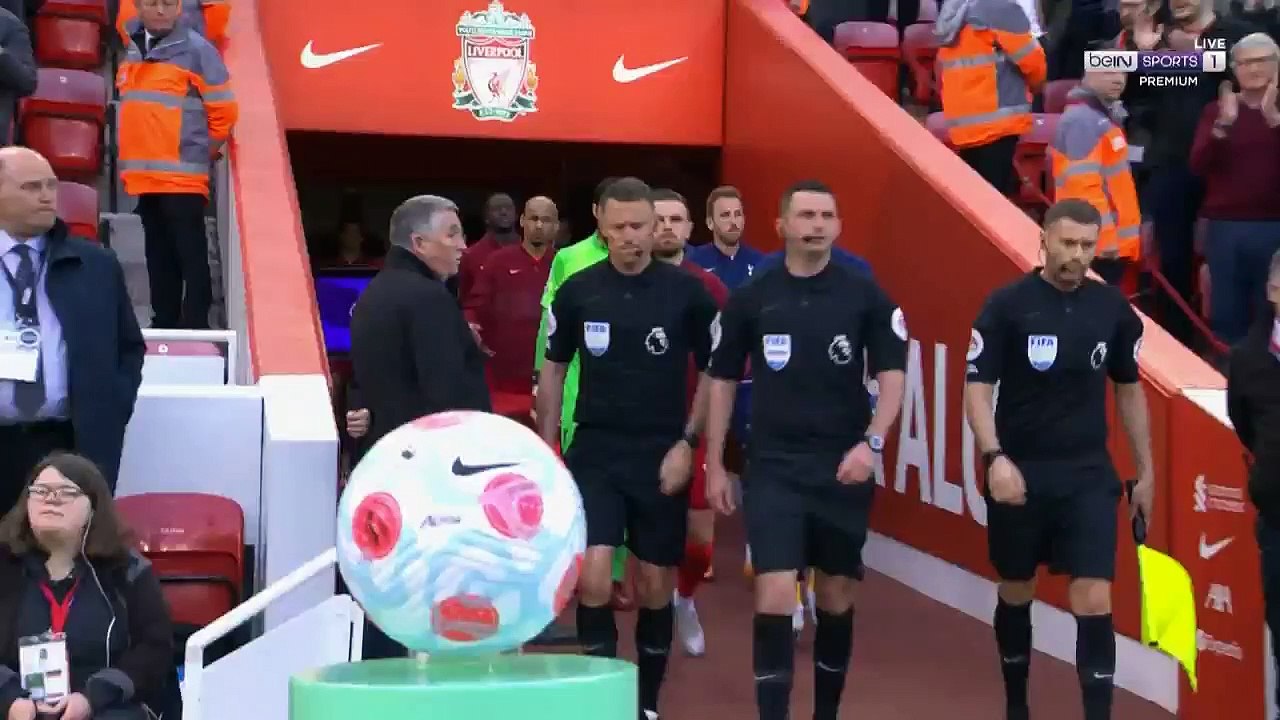 ملخص مباراة ليفربول وتوتنهام 1 1 الدوري الانجليزي