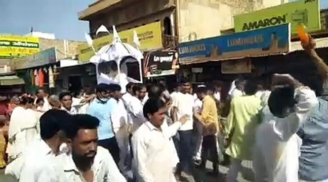 जैन मुनि के देवलोकगमन पर गाजे-बाजे से निकली बैकुंठी यात्रा, देखें Video...