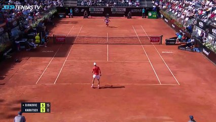 Rome - Djokovic expéditif face à Karatsev