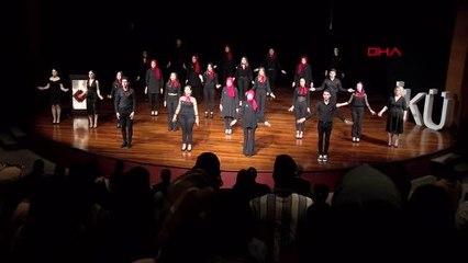 İSTANBUL-İKÜ İŞARET DİLİ KOROSU, ŞARKILARA 'İŞARETLERİ' İLE HAYAT VERDİ