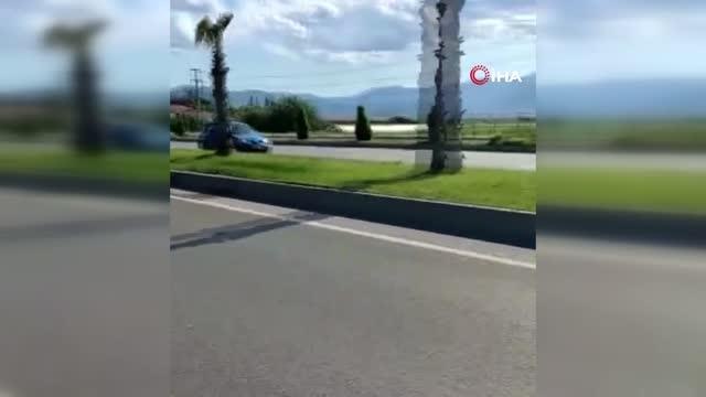 Kazaya davetiye çıkardı... Ters yönde akan trafiğe karşı böyle ilerledi