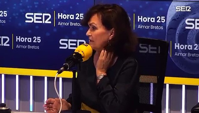 Carmen Calvo, con la permisividad de Aimar Bretos (SER), llama mamarracho político a Macarena Olona