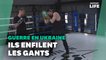 À Kiev, une salle de boxe pour surmonter le stress de la guerre