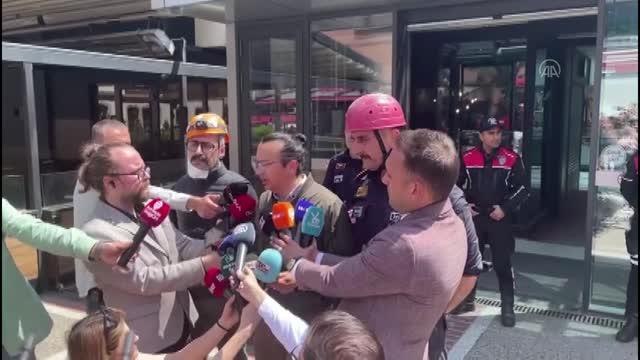 AVM'de, bir mağazada çökme meydana geldi - Alışveriş merkezinin teknik müdürü Hasan Kılıç