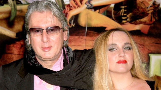 GALA VIDEO - Alain Bashung : pourquoi sa rencontre avec sa femme Chloé Mons a été électrique