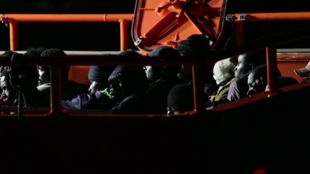 Salvamento Marítimo rescata en Canarias a 186 personas que viajaban en tres pateras