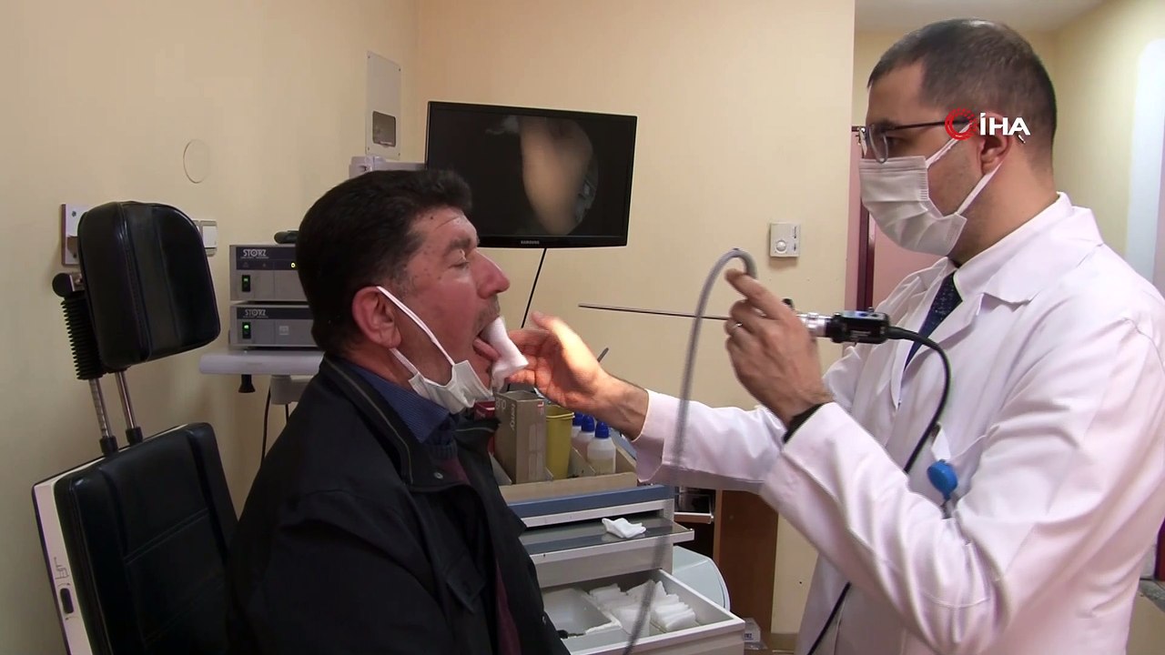 Ses kısıklığı ile ilgili doktora gitti: Dünyası başına yıkıldı