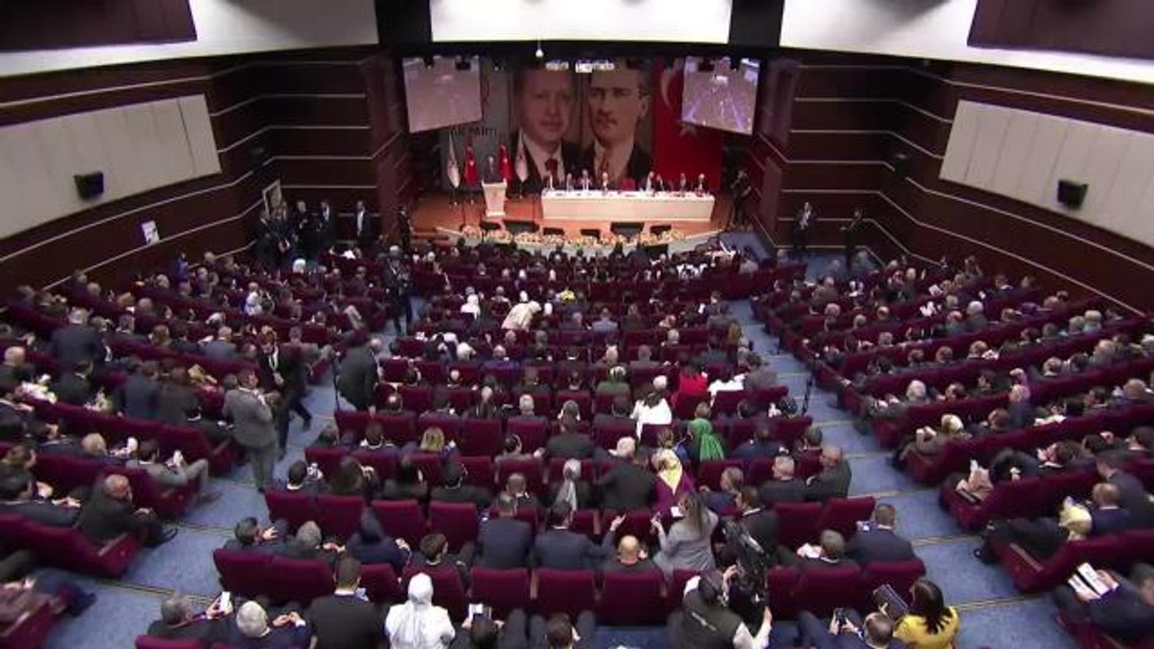 Erdoğan: "Biz Bu Görevde Olduğumuz Sürece Siz Bu Kardeşlerimizi Bu Ülkeden Geri Gönderemeyeceksiniz"