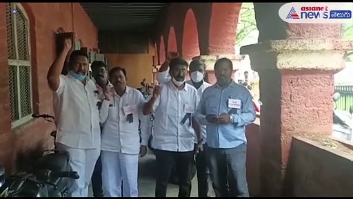 నల్లబ్యాడ్జీలతో విధులకు... పీఆర్సీ కోసం ఉద్యోగ సంఘాల ఉద్యమం షురూ