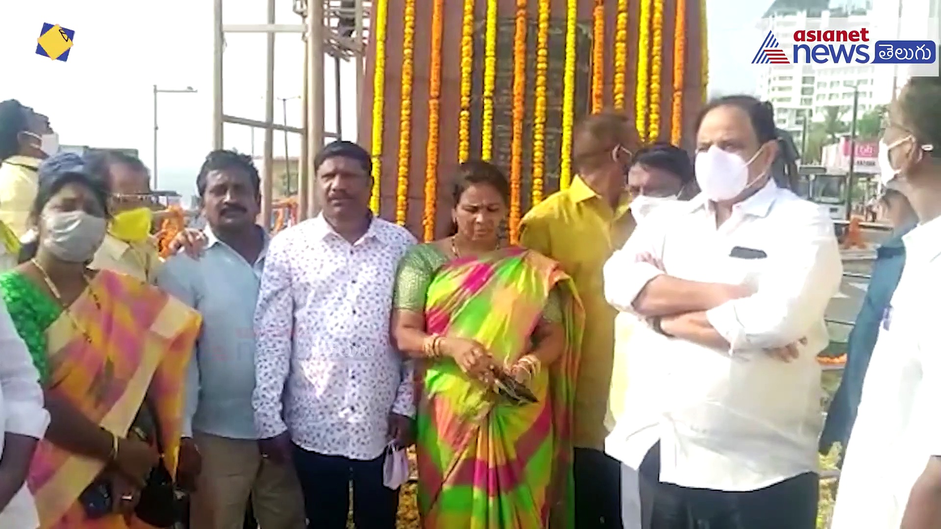 NTR 26th Death Anniversary:ఎన్టీఆర్ విగ్రహానికి పూలమాల వేసి... నివాళి అర్పించిన ఎమ్మెల్యే  గంటా