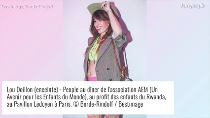 Download Video: Lou Doillon enceinte : proche de l'accouchement, elle expose son ventre très rond à une soirée mode