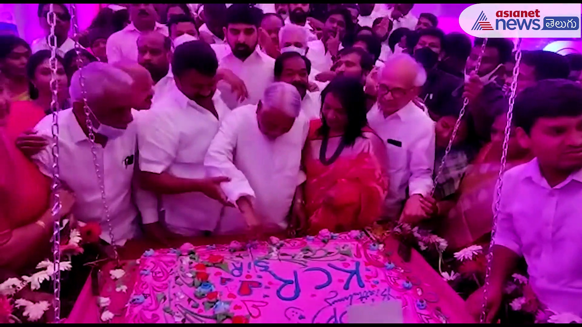 KCR Birthday: తెలంగాణ భవన్ లో వినూత్నంగా కేసీఆర్ భర్త్ డే వేడుకలు