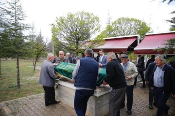 JANDARMAYLA DİYALOGLARI GÜNDEM OLAN 86 YAŞINDAKİ TEVHİDE YALÇIN, VEFAT ETTİ