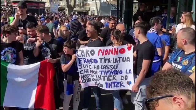 Juventus-Inter, finale di Coppa Italia: la marcia dei tifosi nerazzurri verso lo stadio Olimpico