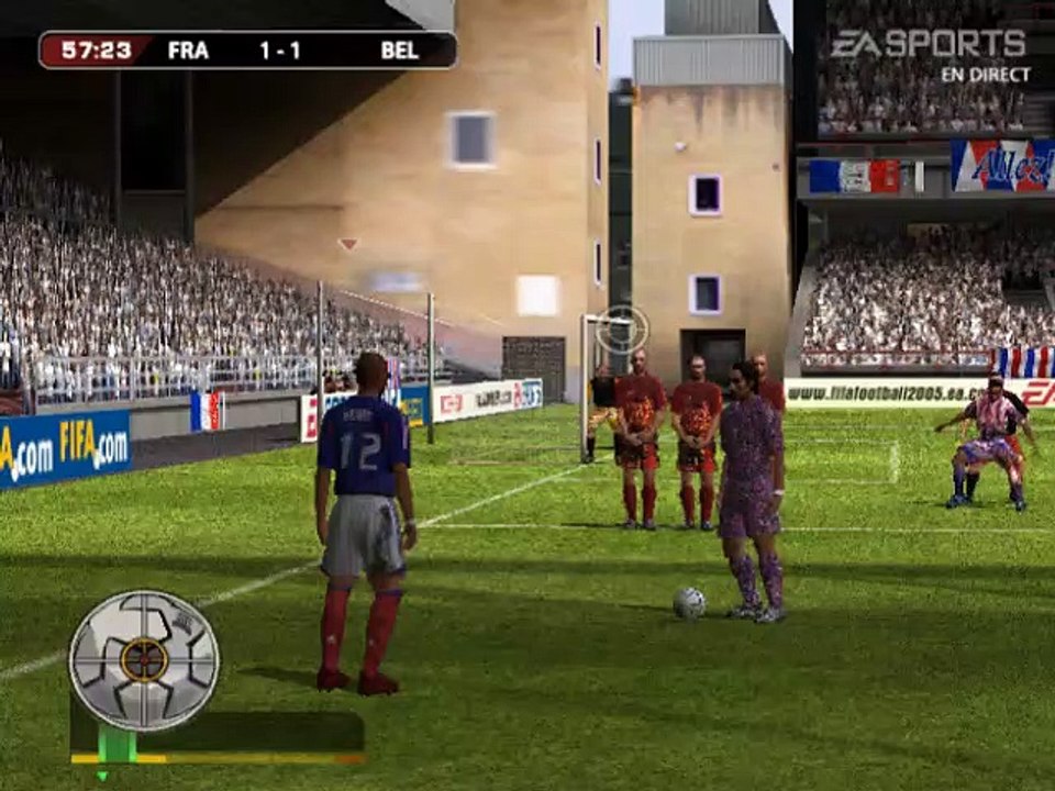 FIFA Football 2005 online multiplayer - ps2