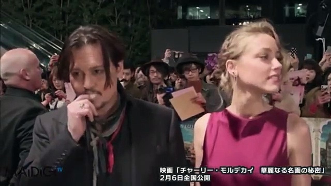 Johnny Depp Looking Uneasy Around Abuser Amber Heard (Johnny Depp trial 2022)