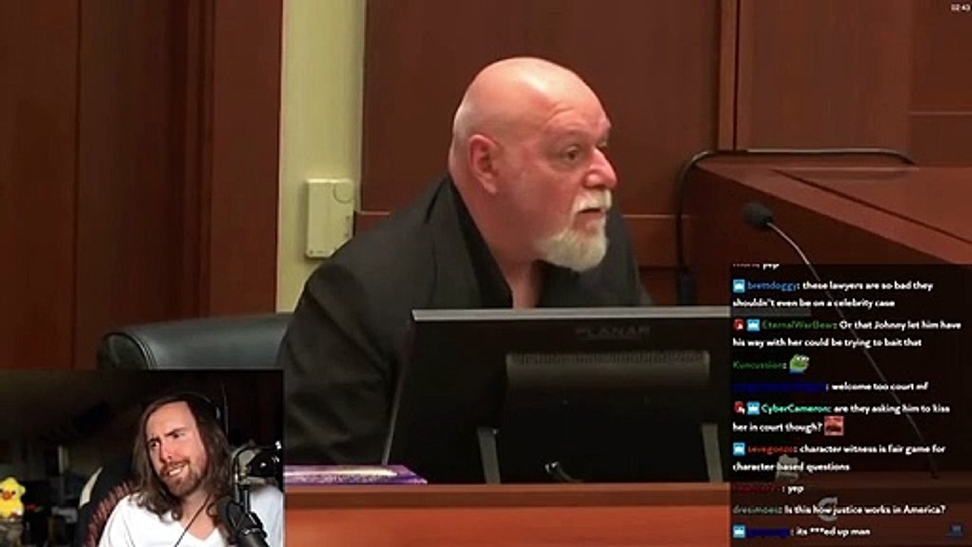 ⁣Amber Heard gets pissed at her own Lawyer